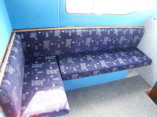Mantaray - interior seating